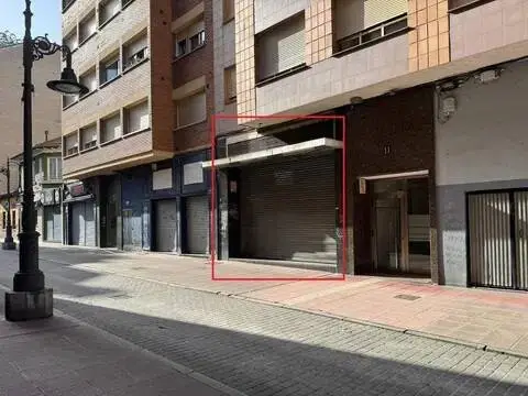 Local comercial en calle de Covadonga