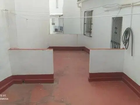 Casa adosada en calle de los Mesones