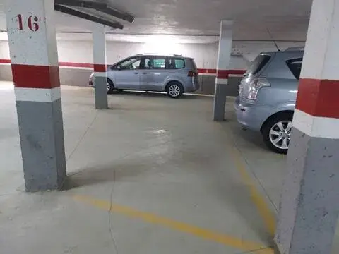 Garaje en Plaza del Río