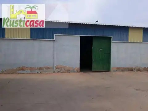 Nave industrial en Bailén
