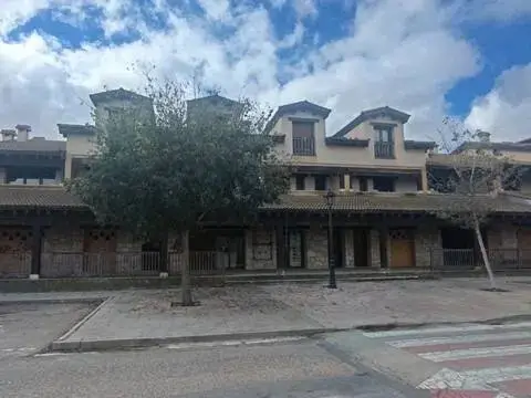 Casa adosada en calle calle Poligono 3, 5069