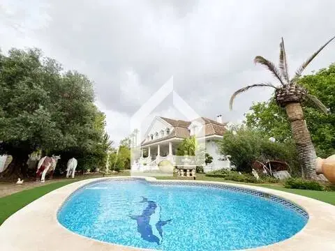 Chalet en Sol y Luz