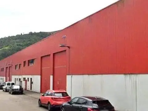 Nave industrial en Baíña-San Pedro-Siana