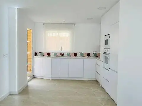 Casa adosada en calle calle Madre de Dios Mojon No Number