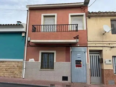 Chalet en Salinas