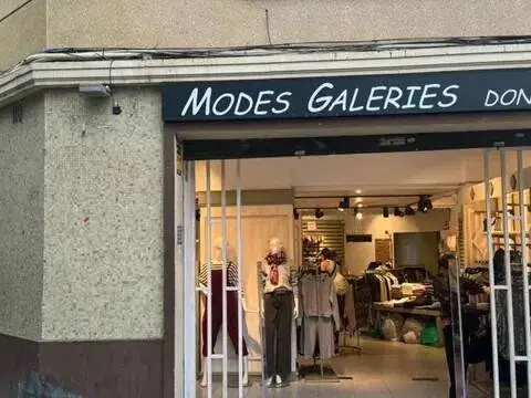 Local comercial en Carrer del Llobregós