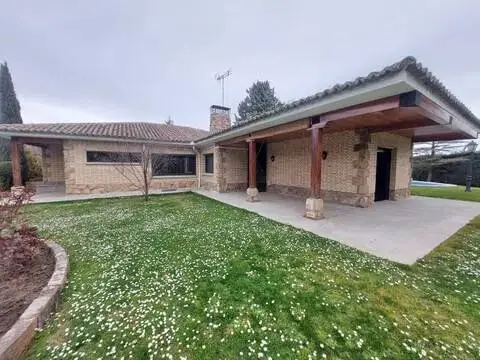 Chalet en Ciudalcampo-Fuente del Fresno
