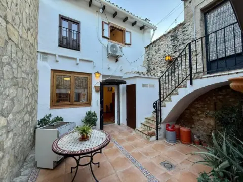 Casa pareada en Pego