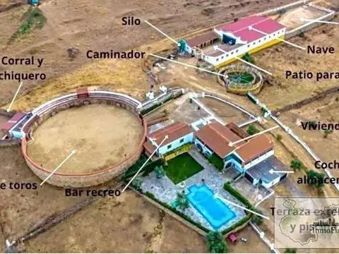 Casa rústica en Higuera de Vargas