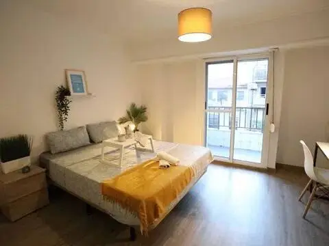 Piso en calle de la Reina