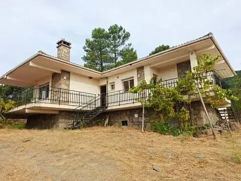 Chalet en Sotillo de La Adrada