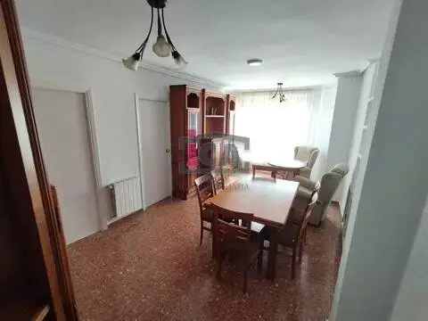 Piso en Casco Antiguo