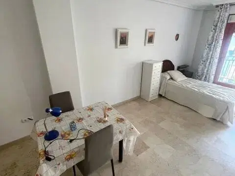 Piso en Ciudad Jardín-Zoco