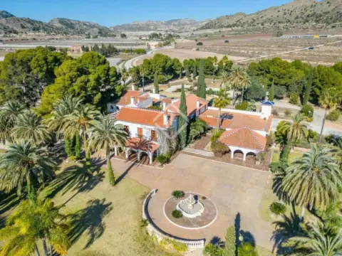 Casa rústica en Novelda