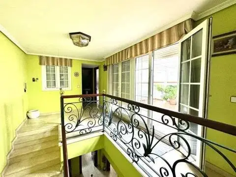 Chalet en Los Milagros-La Corchera