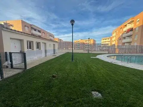 Piso en Reina Sofía-Salesianos-Bodegones