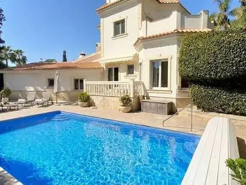 Chalet en Avenida del Rosario