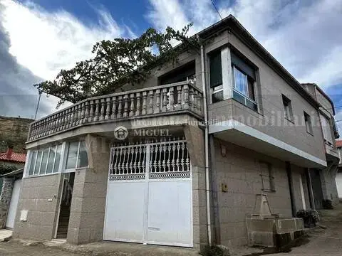 Chalet en Verín
