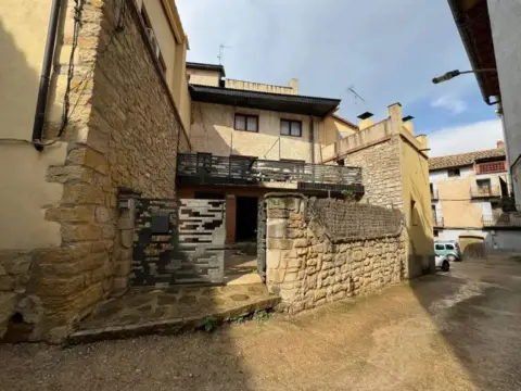 Chalet en calle de la Vuelta