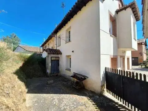 Casa adosada en calle CL Carretera Sscm, 17