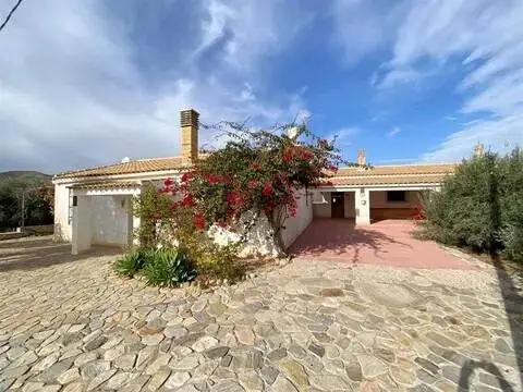 Casa rústica en Puerto Lumbreras