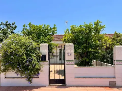 Chalet en Santiago de la Ribera