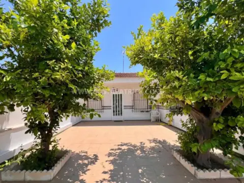 Chalet en Santiago de la Ribera