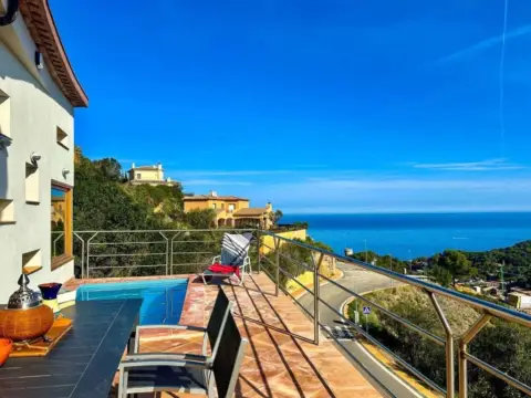 Chalet en Carrer d'Alexandre de Riquer