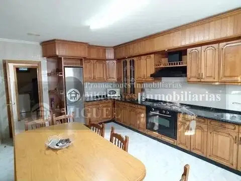 Chalet en Verín