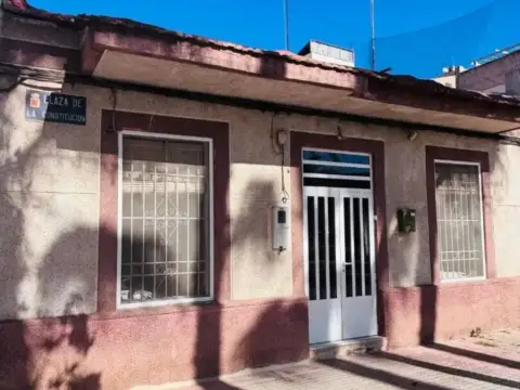 Chalet en Santiago El Mayor
