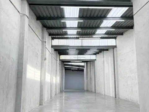 Nave industrial en Zona Avinguda Alemanya-Avinguda Itàlia