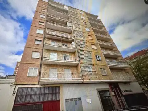 Piso en calle Duques Najera