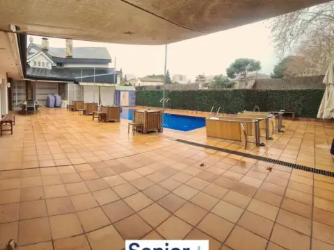 Chalet en Centre-Cordelles