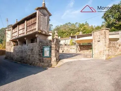 Chalet en Pedrouzos (Brión)