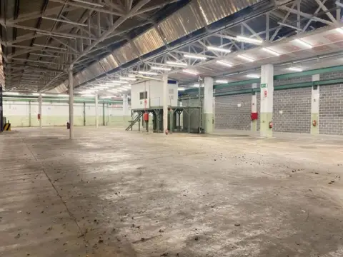 Nave industrial en Alzola