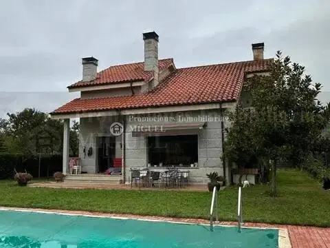 Chalet en Verín