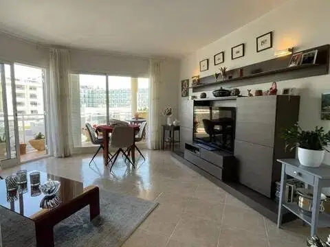 Piso en Carrer de la Caravel·la