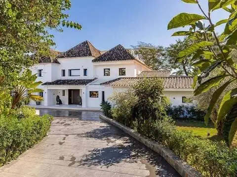 Chalet en Núcleo