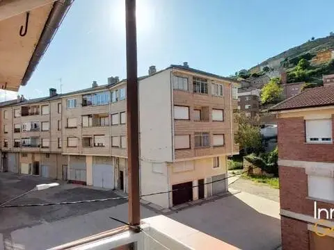 Piso en Cerezo de Río Tirón