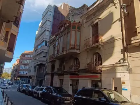 Edificio en Carrer d'Argentina