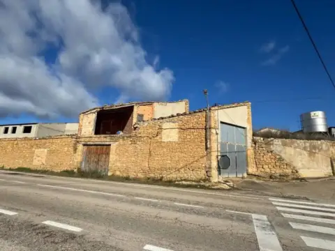 Terreno en calle del Cortés de Aragón