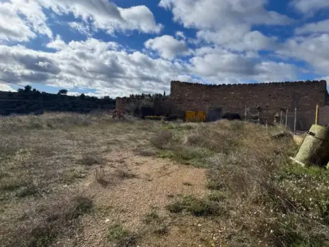 Terreno en calle del Cortés de Aragón