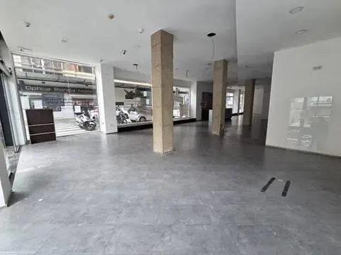 Local comercial en Avenida Ronda Norte