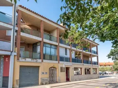 Casa adosada en Carrer del Ponent