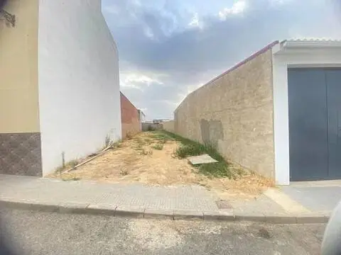 Terreno en calle de San Antonio