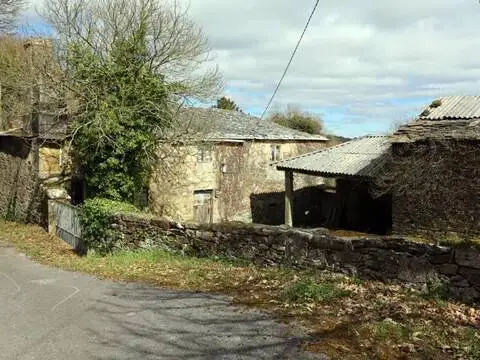 Casa rústica en Friol