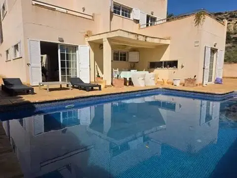 Chalet en Bolnuevo