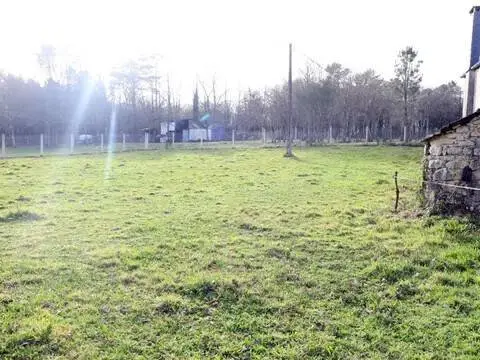 Terreno en Friol