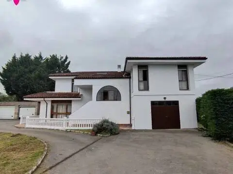 Chalet en Arnuero