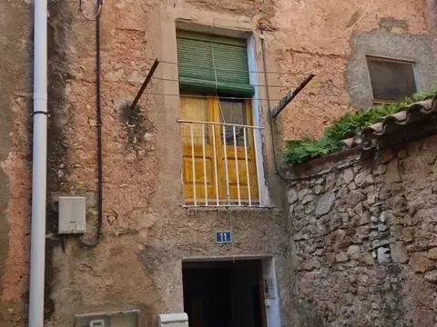 Casa adosada en Carrer de Santa Marina